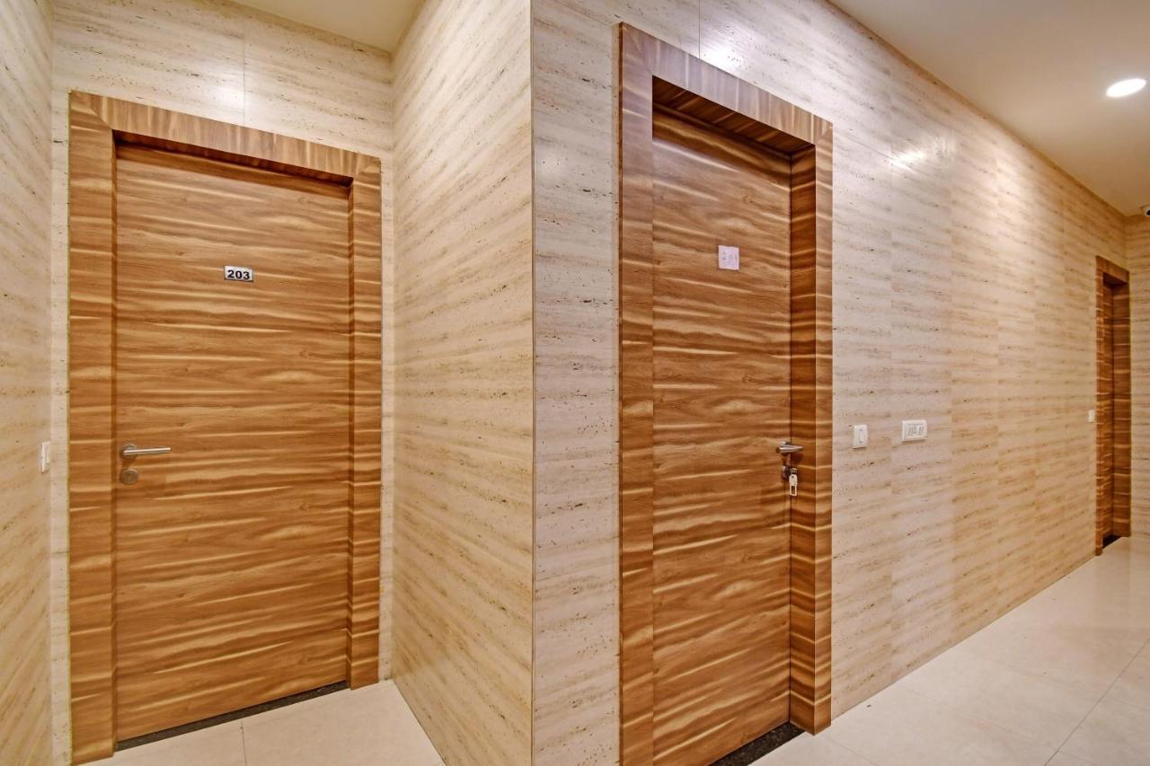 Super Townhouse Hotel All In One Near City Centre Salt Lake Salt Lake City Eksteriør billede