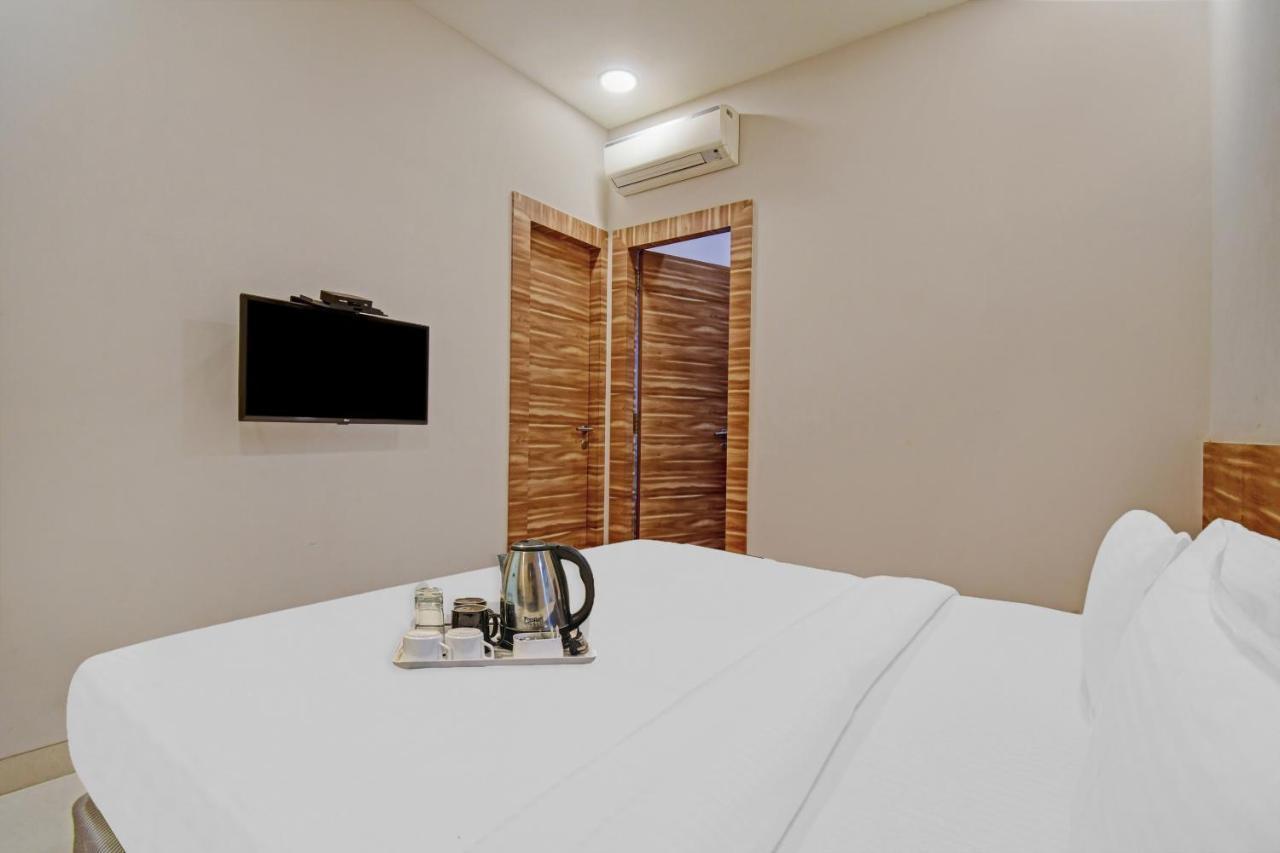 Super Townhouse Hotel All In One Near City Centre Salt Lake Salt Lake City Eksteriør billede