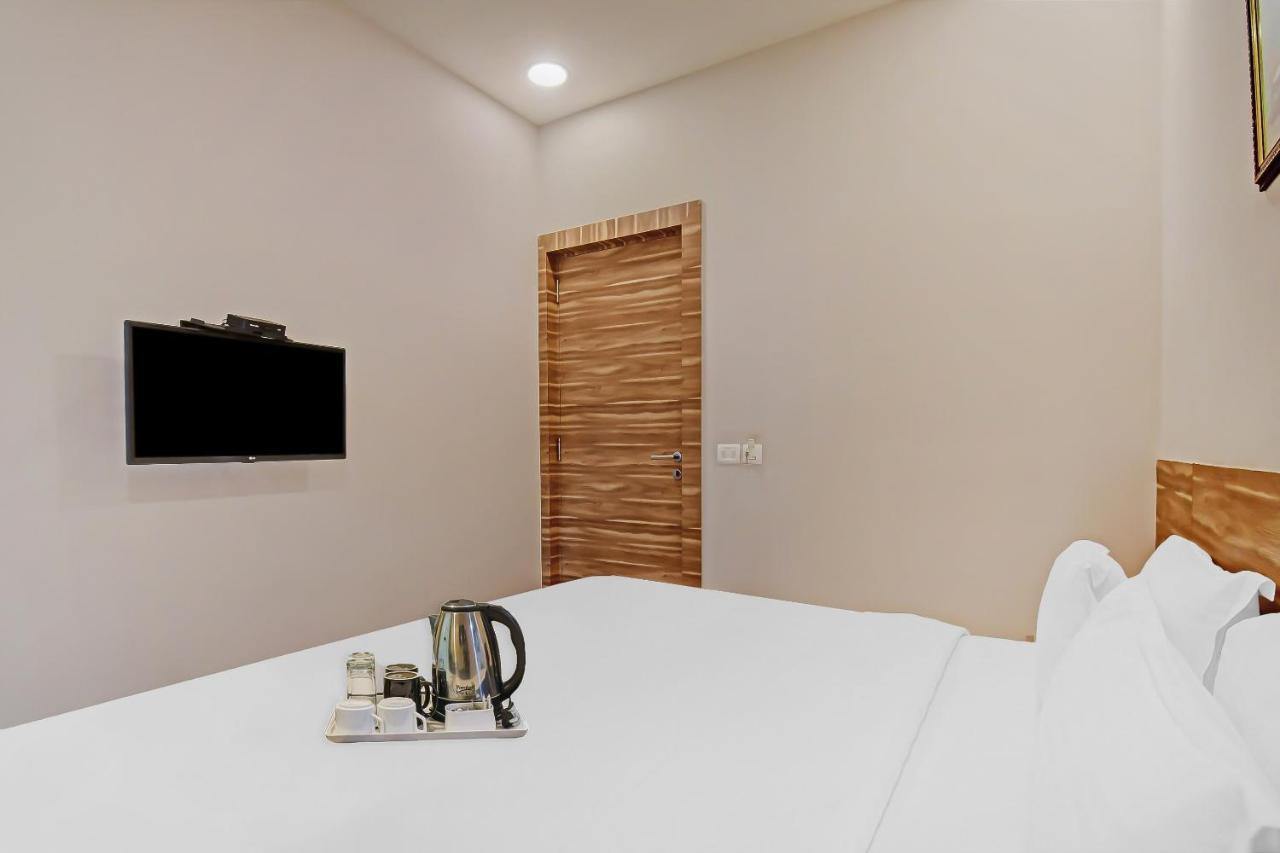 Super Townhouse Hotel All In One Near City Centre Salt Lake Salt Lake City Eksteriør billede