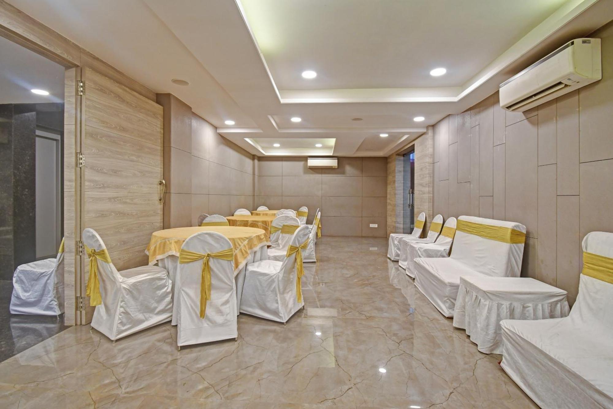 Super Townhouse Hotel All In One Near City Centre Salt Lake Salt Lake City Eksteriør billede