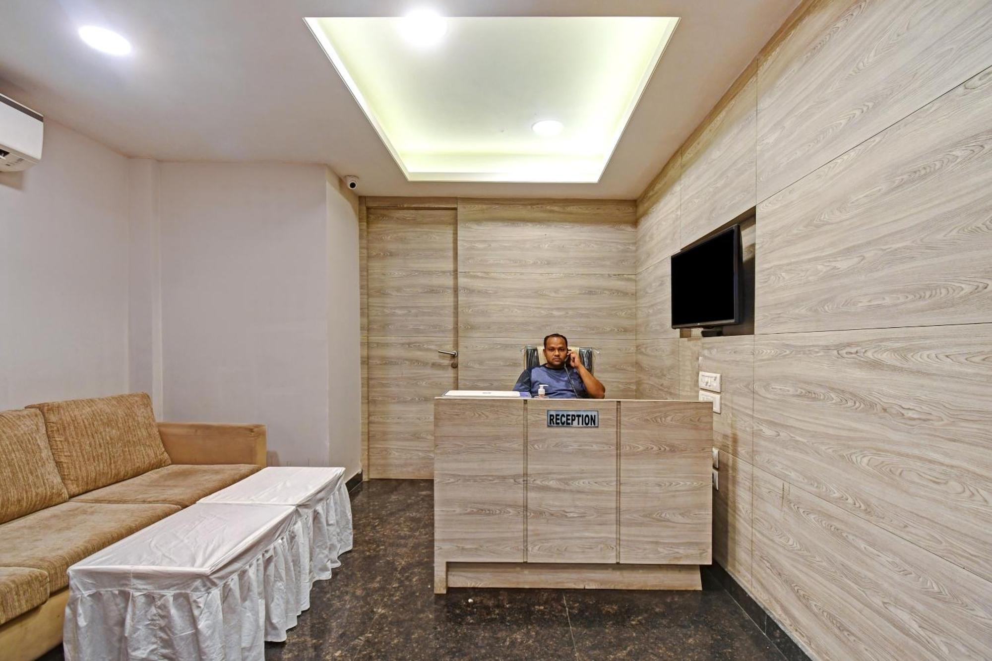 Super Townhouse Hotel All In One Near City Centre Salt Lake Salt Lake City Eksteriør billede