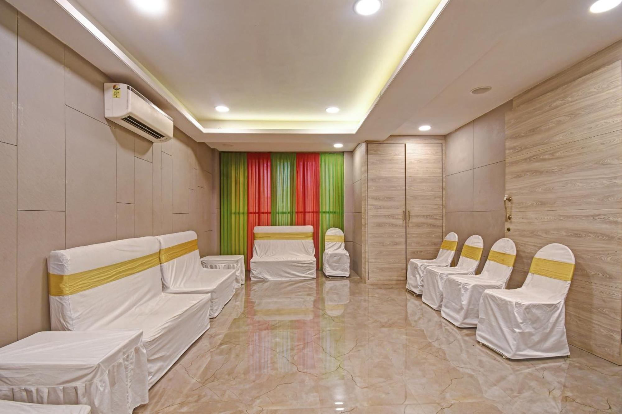 Super Townhouse Hotel All In One Near City Centre Salt Lake Salt Lake City Eksteriør billede